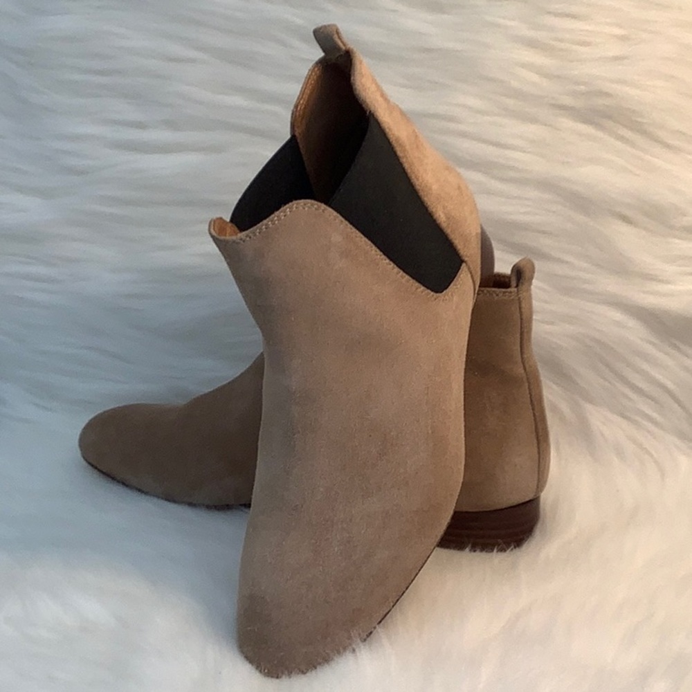 NEW 🤎 J. Crew Chelsea Tan Microsuede Ankle Boots Booties